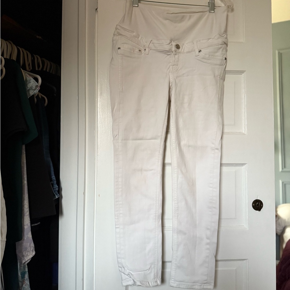 H&M Mama Maternity size 4 White Straight  Jeans, super comfy and flattering